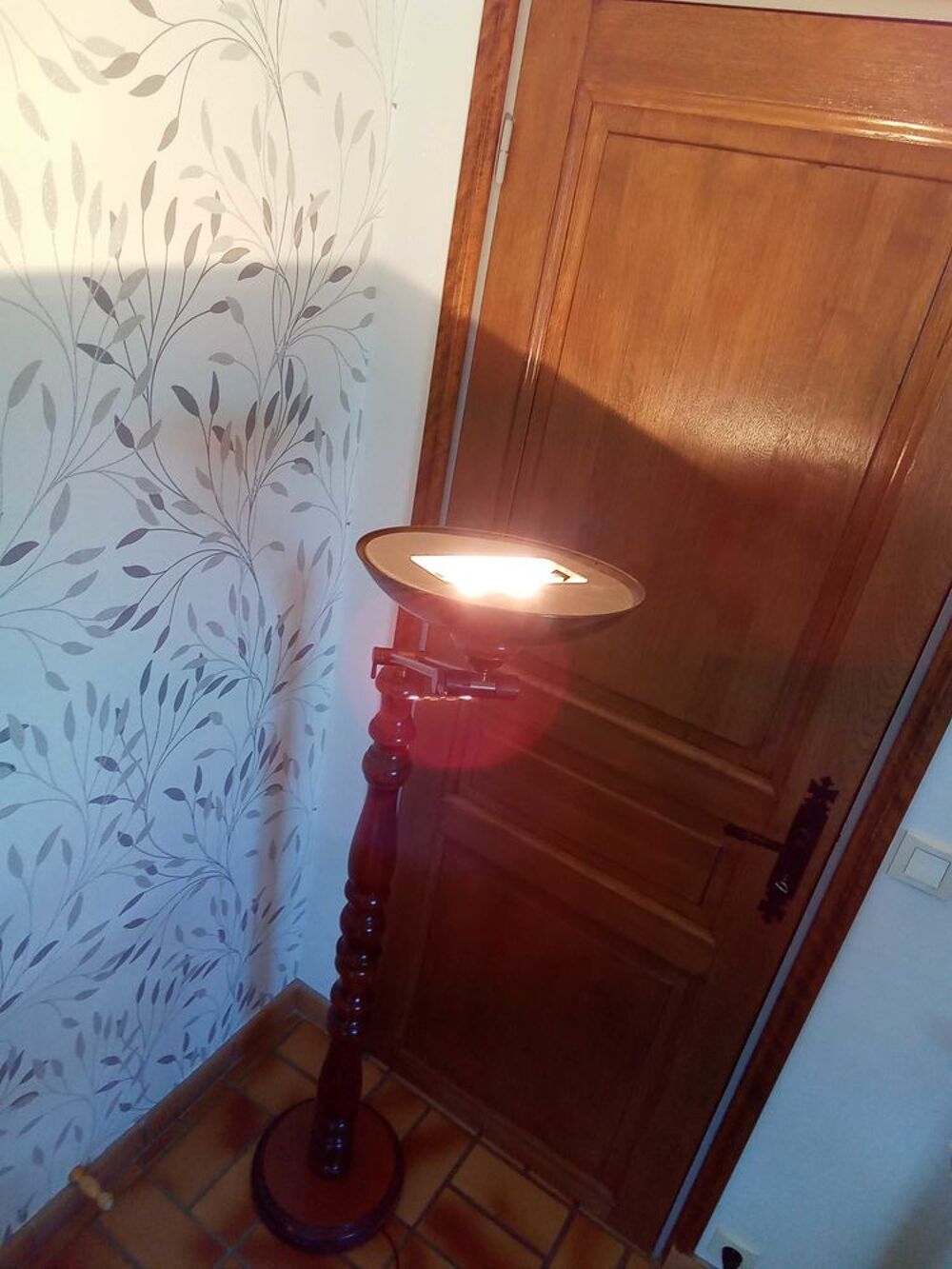 Lampadaire halog&egrave;ne Décoration