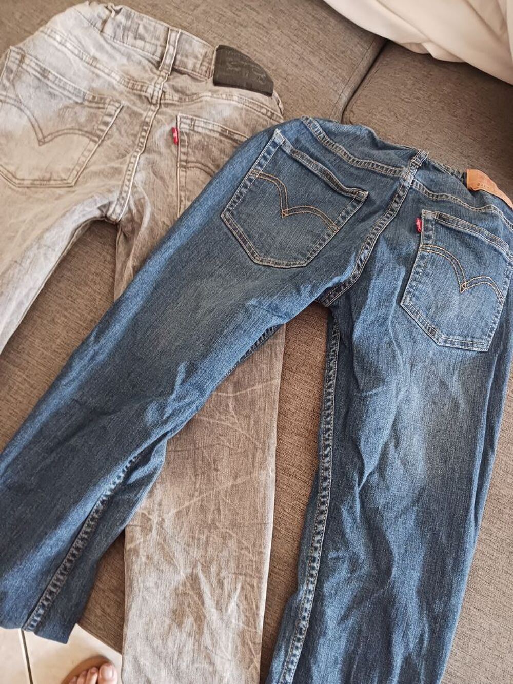Lot de deux jeans levis Vêtements