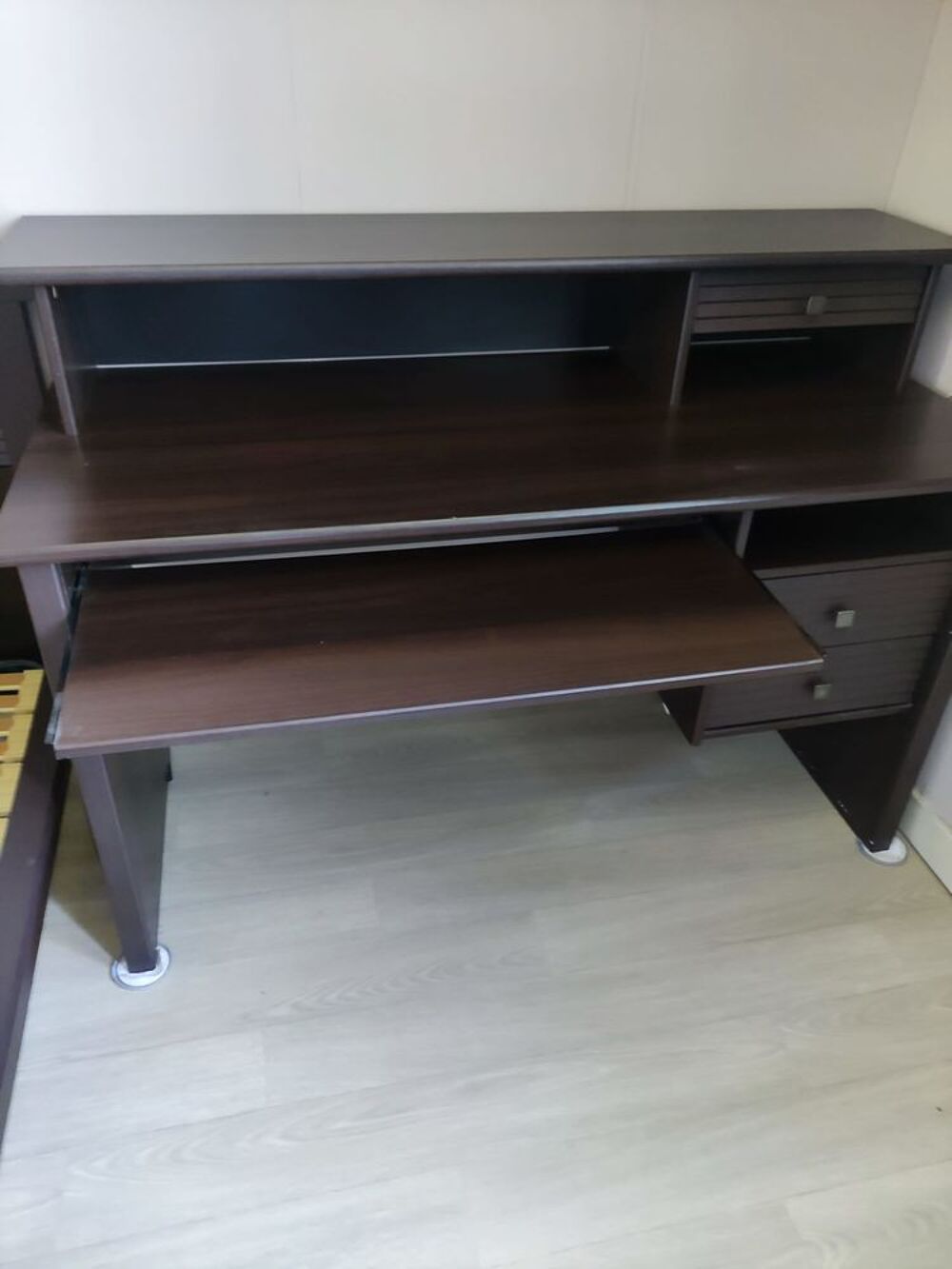 ensemble complet pour chambre d'adolescent ou adulte . Meubles