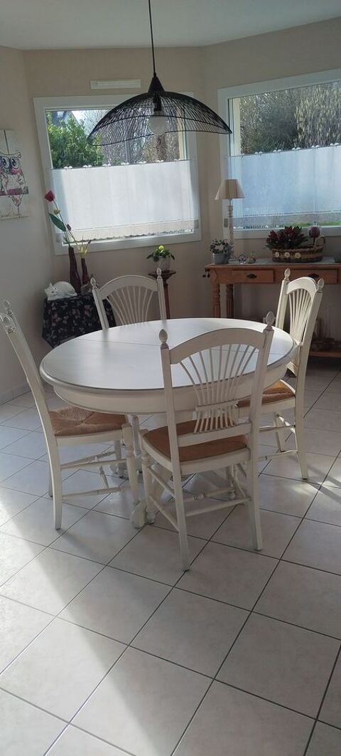 Table avec 4 chaises 400 Tr�gueux (22)