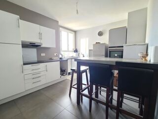  Appartement  vendre 6 pices 132 m