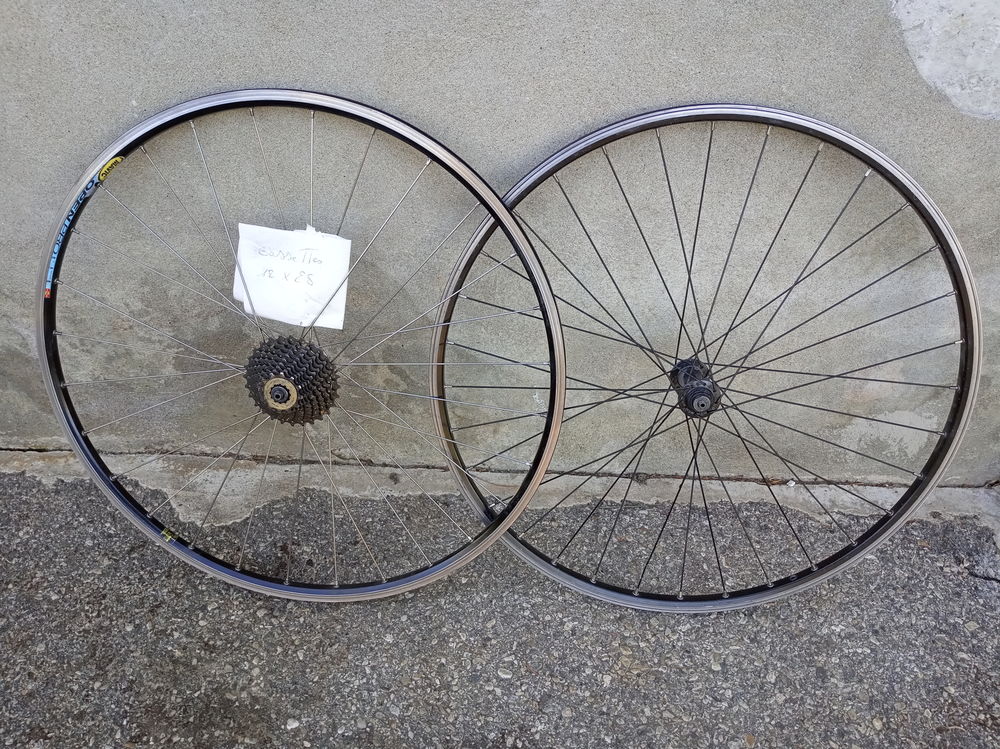 Paire de roues Mavic Vélos