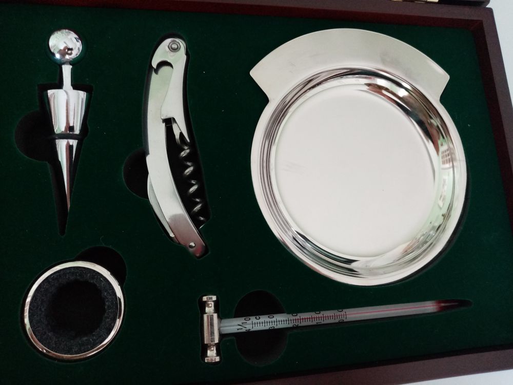 COFFRET DE SOMMELIER NEUF Décoration