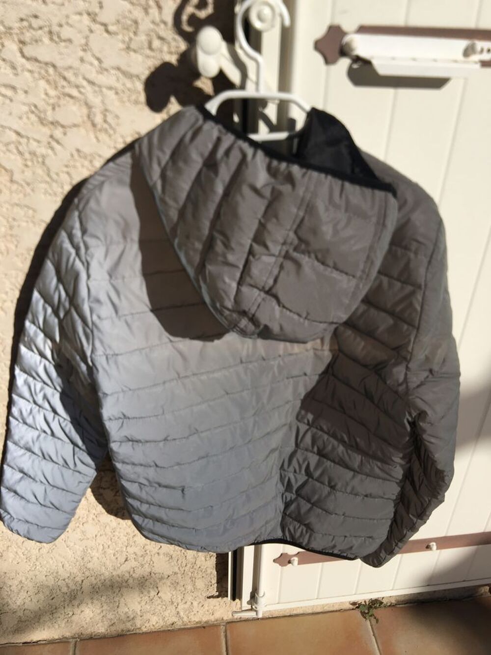Veste &agrave; capuche BERSHKA argent taille M/L Vêtements