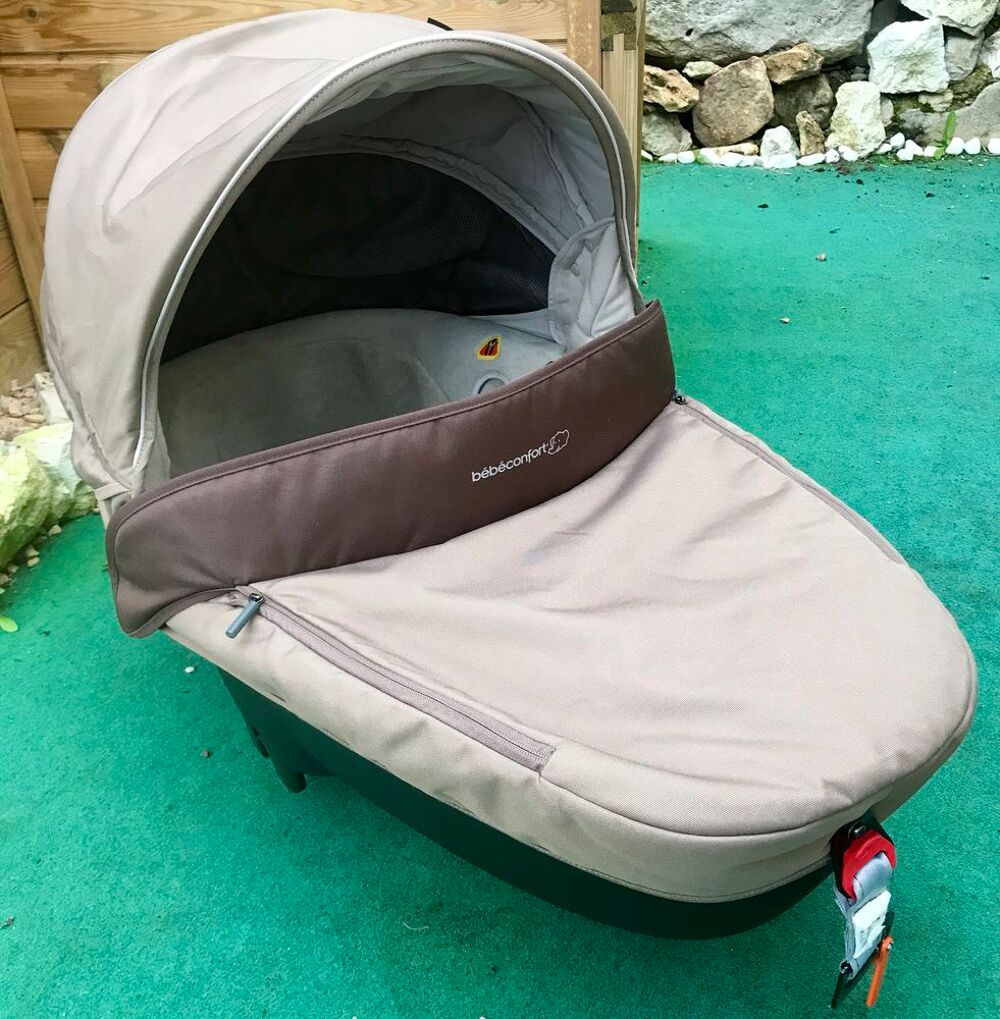 Nacelle B&eacute;b&eacute; Confort Puériculture
