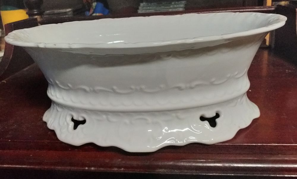 Jardiniere blanche en porcelaine SELTMANN WEIDEN Bavaria Jardin
