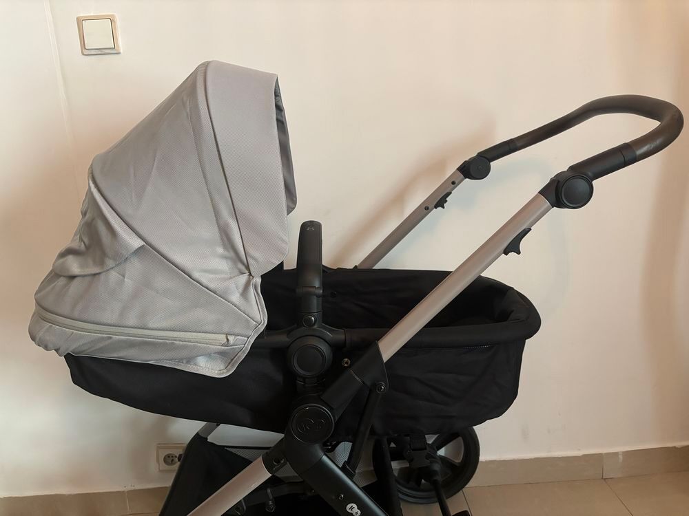 Poussette kinderkraft Puériculture