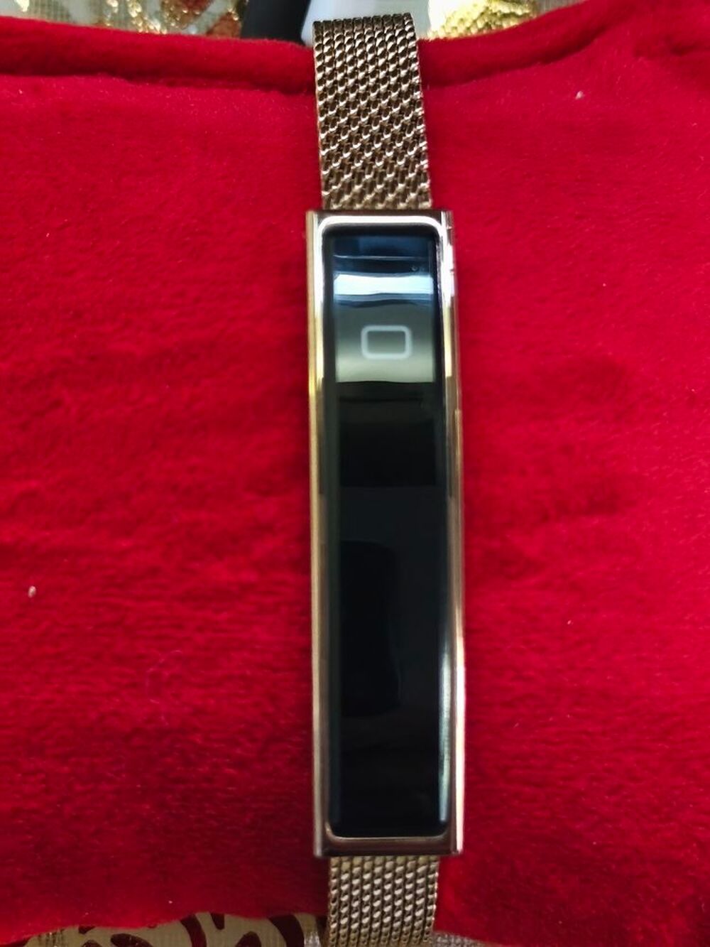 Petite montre connect&eacute;e marque eko Bijoux et montres
