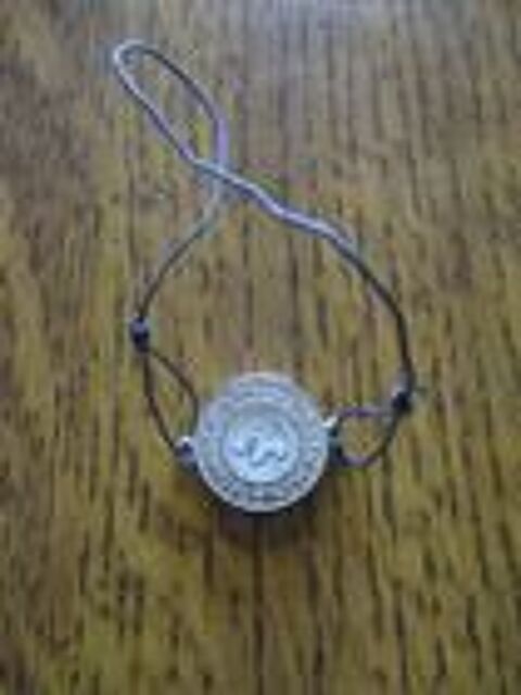 Pendentif ou bracelet petit chien neuf 0 Mrignies (59)