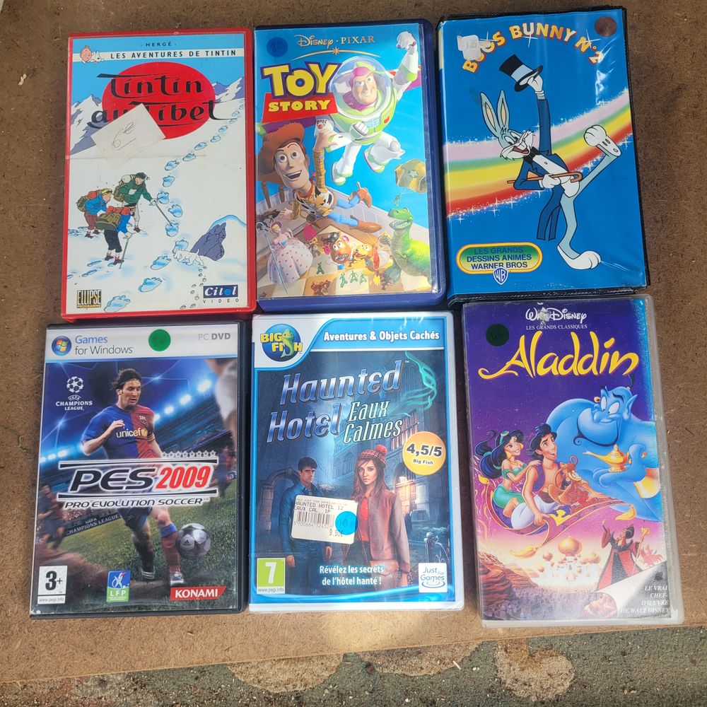 JEUX DE SOCI&Eacute;T&Eacute; QUASI NEUFS Jeux / jouets