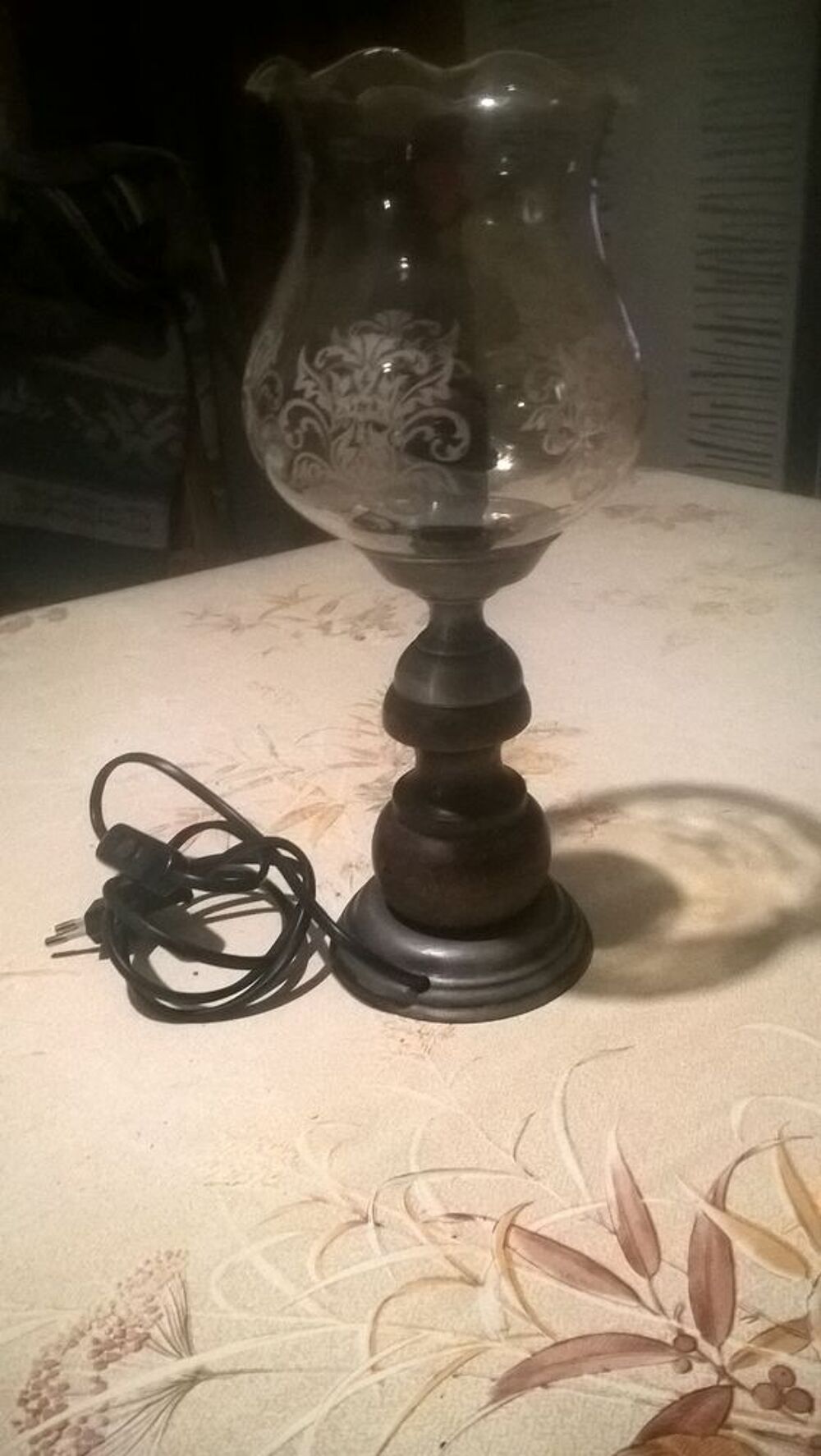 Lampe &eacute;tain/bois 1950. Décoration