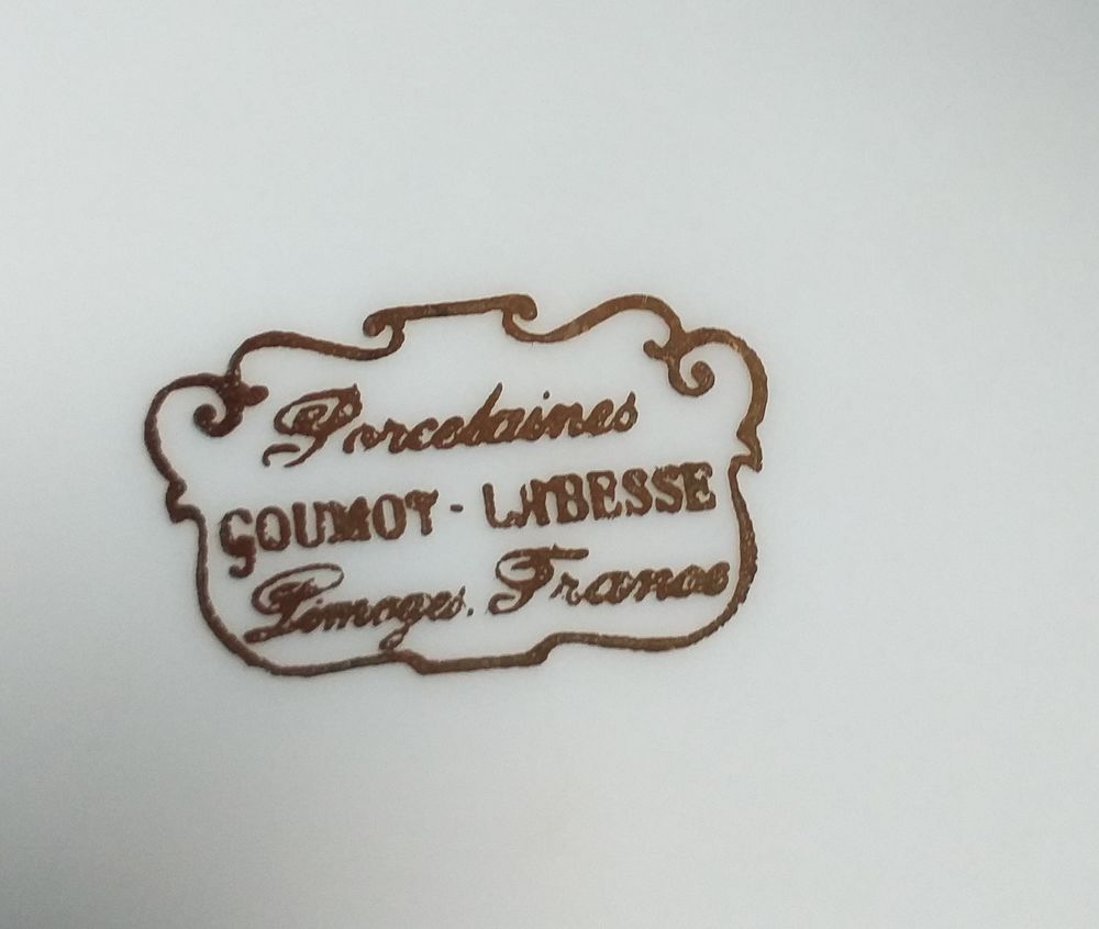 POT COUVERT / Bonbonniere / porcelaine de Limoges GOUMOT LABESSE Décoration