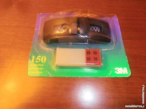 Distributeur noir languettes adhsives (28a) 3 Tours (37)