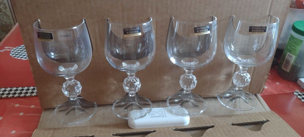 verre cristal bohemia tout neuf jamais utilis&eacute; dans leur emballage d'origine 