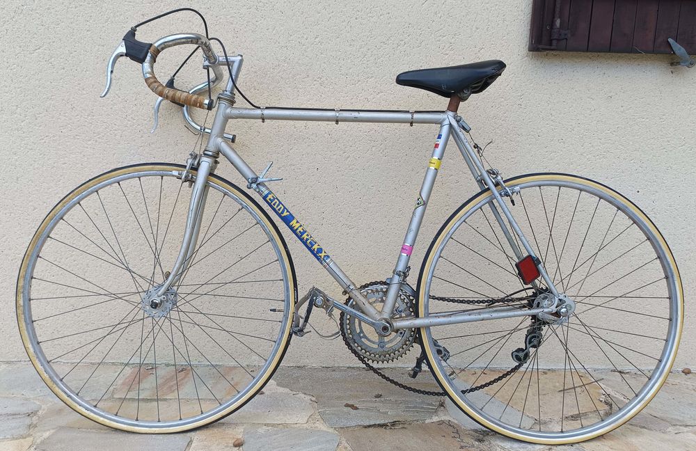 V&eacute;lo de Course Eddy Mercxx de Collection en Bon &Eacute;tat Sports