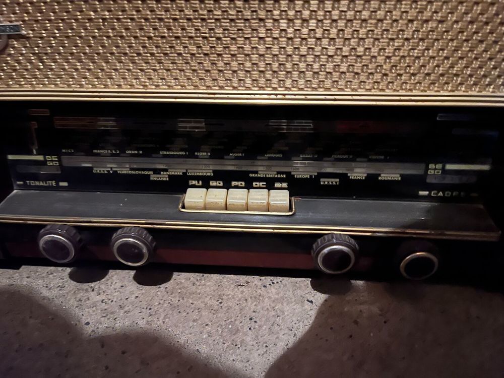 Radio Tourne disques DUCRETET THOMSON "Vintage" Audio et hifi