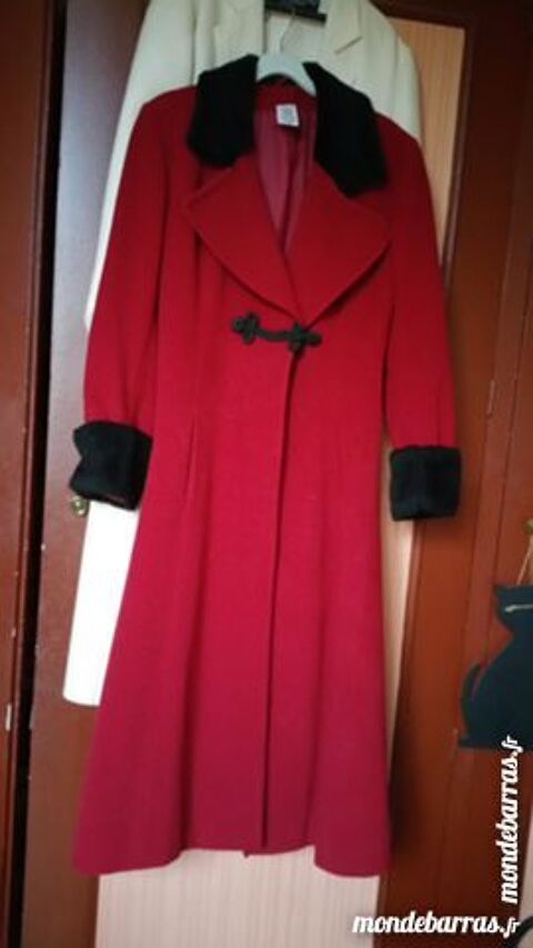 Superbe manteau rouge trs classe t 40 48 Dsertines (03)