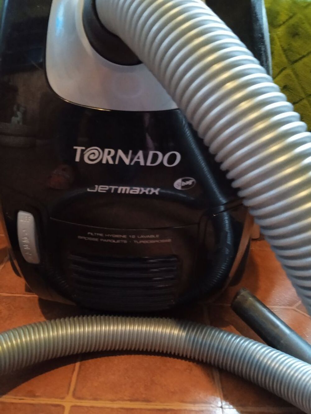 Aspirateur tornado airmax top