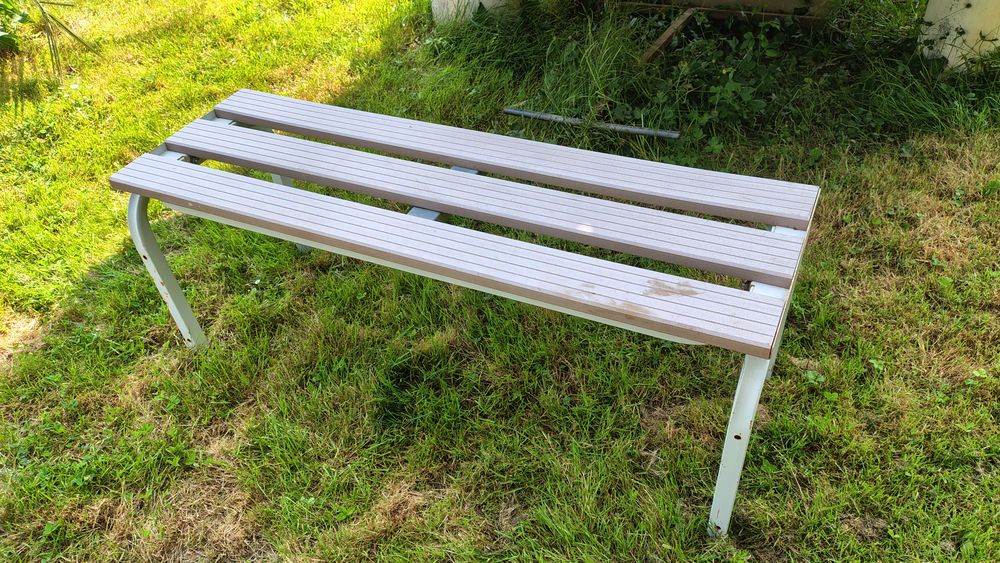 Banc &agrave; lattes composites Meubles