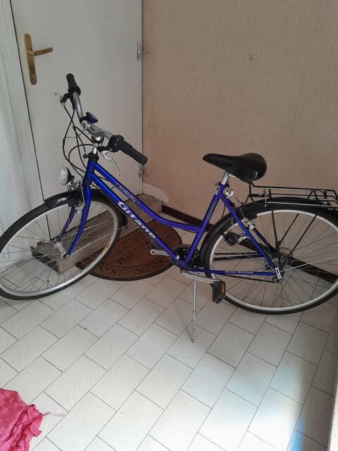 V�lo femme 100 Rochemaure (07)