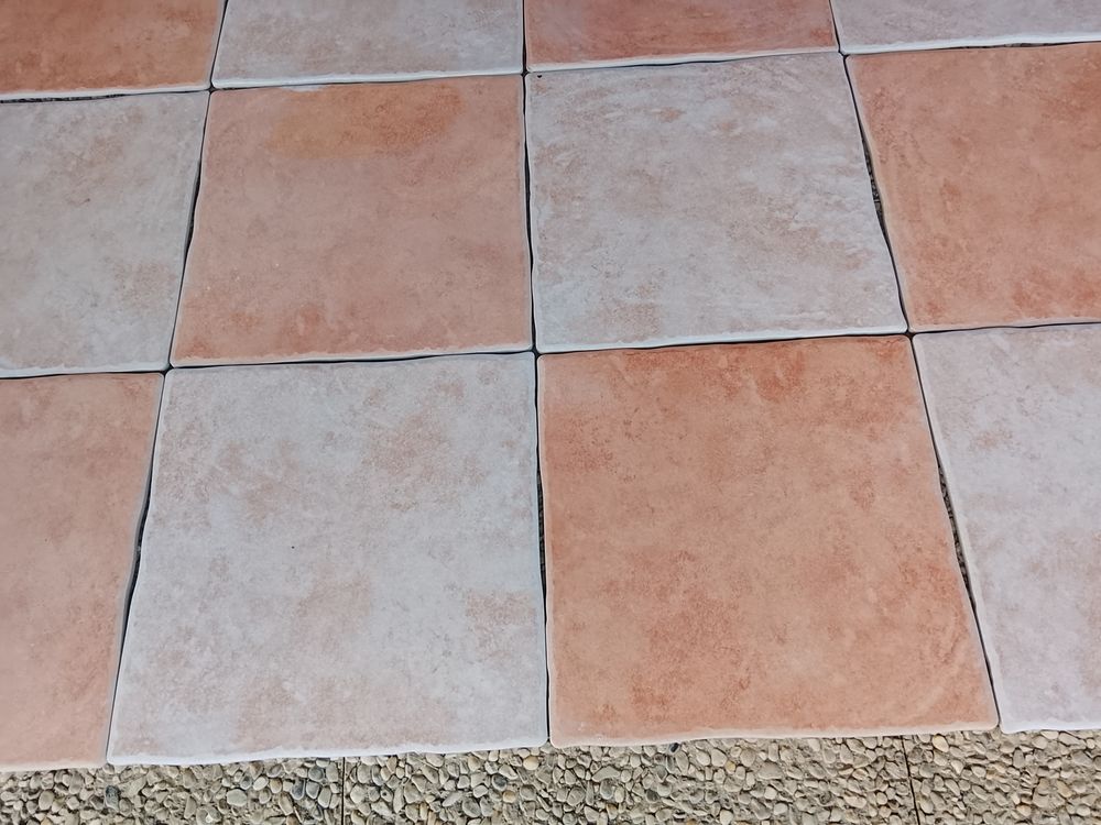 Carrelage int&eacute;rieur neuf de 33x 33 Bricolage