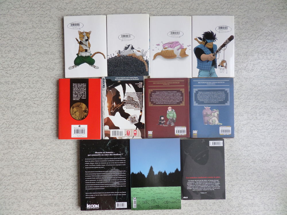 lot de livres manga Livres et BD