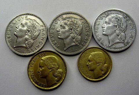 B--5 anciennes pieces de monnaie. 0 Wattrelos (59)