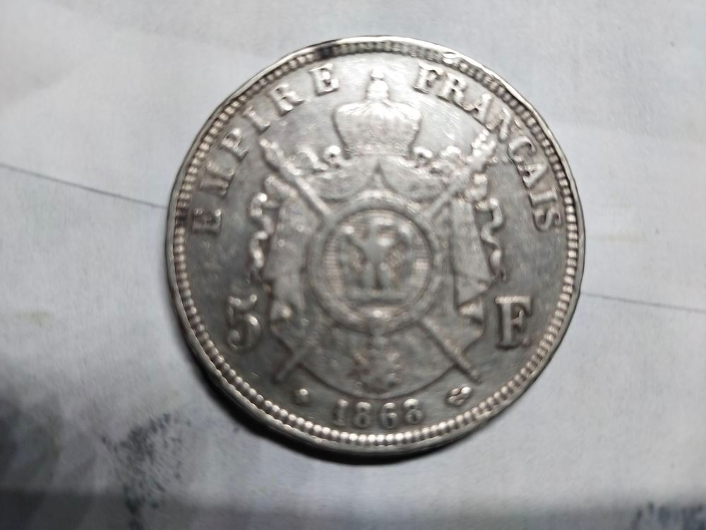 1 pi&egrave;ce de 5 franc en argent fran&ccedil;aise ann&eacute;e 1868 . 