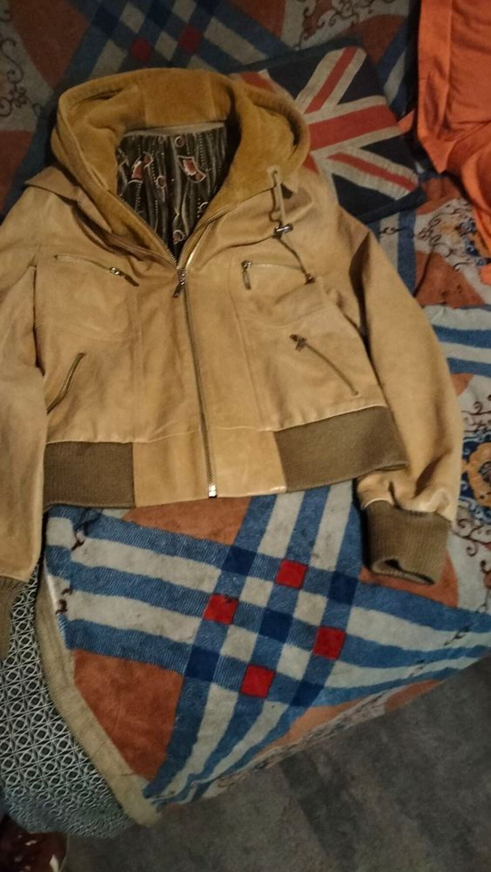Blouson cuir v&eacute;ritable a capuche femme de Vito taille M exce Vêtements