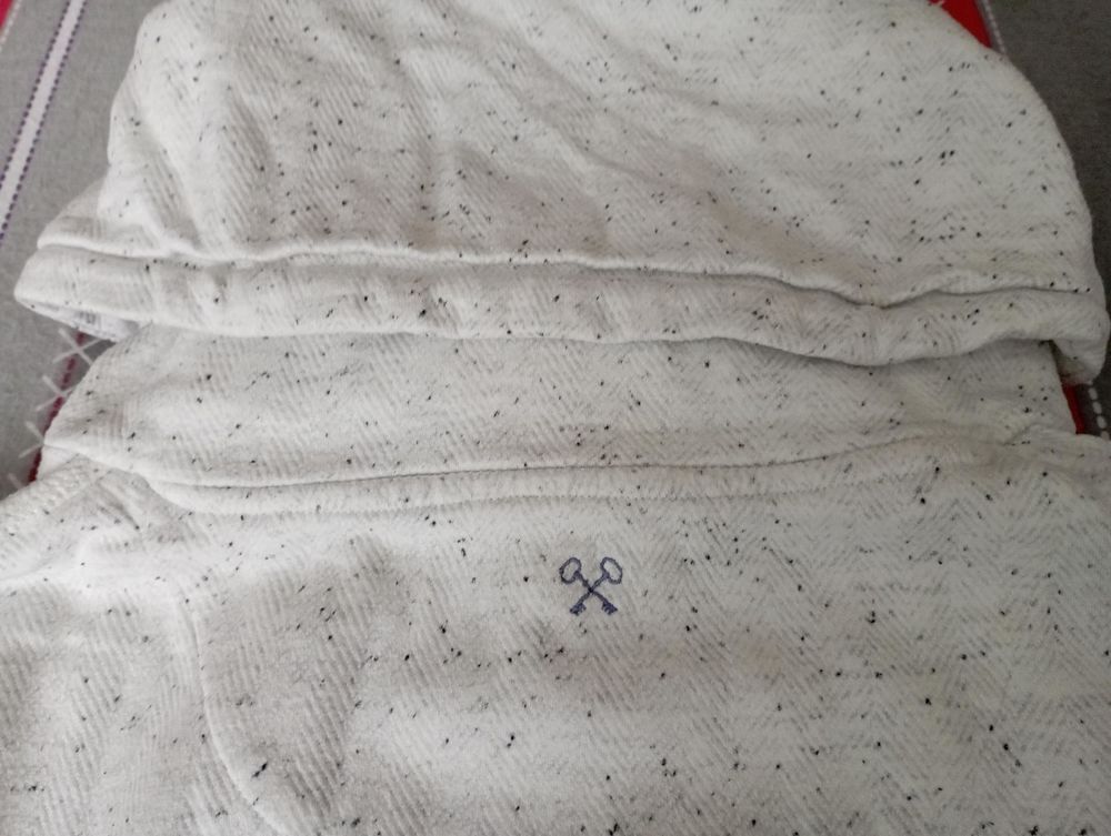 Sweat EDJI, taille M Vêtements