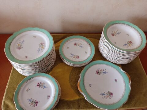 Service de table avec fleurs 51 pi�ces 40 Montlouis-sur-Loire (37)