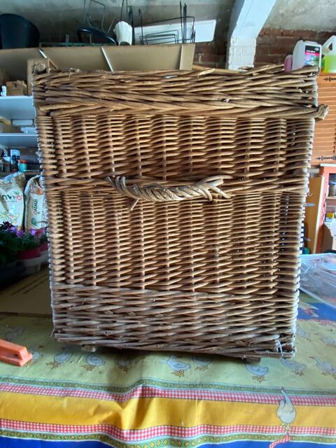 PANIERE EN OSIER 20 Beauchamp (95)