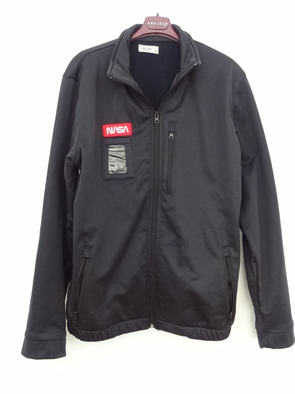 Vestes softshell XL. Vêtements