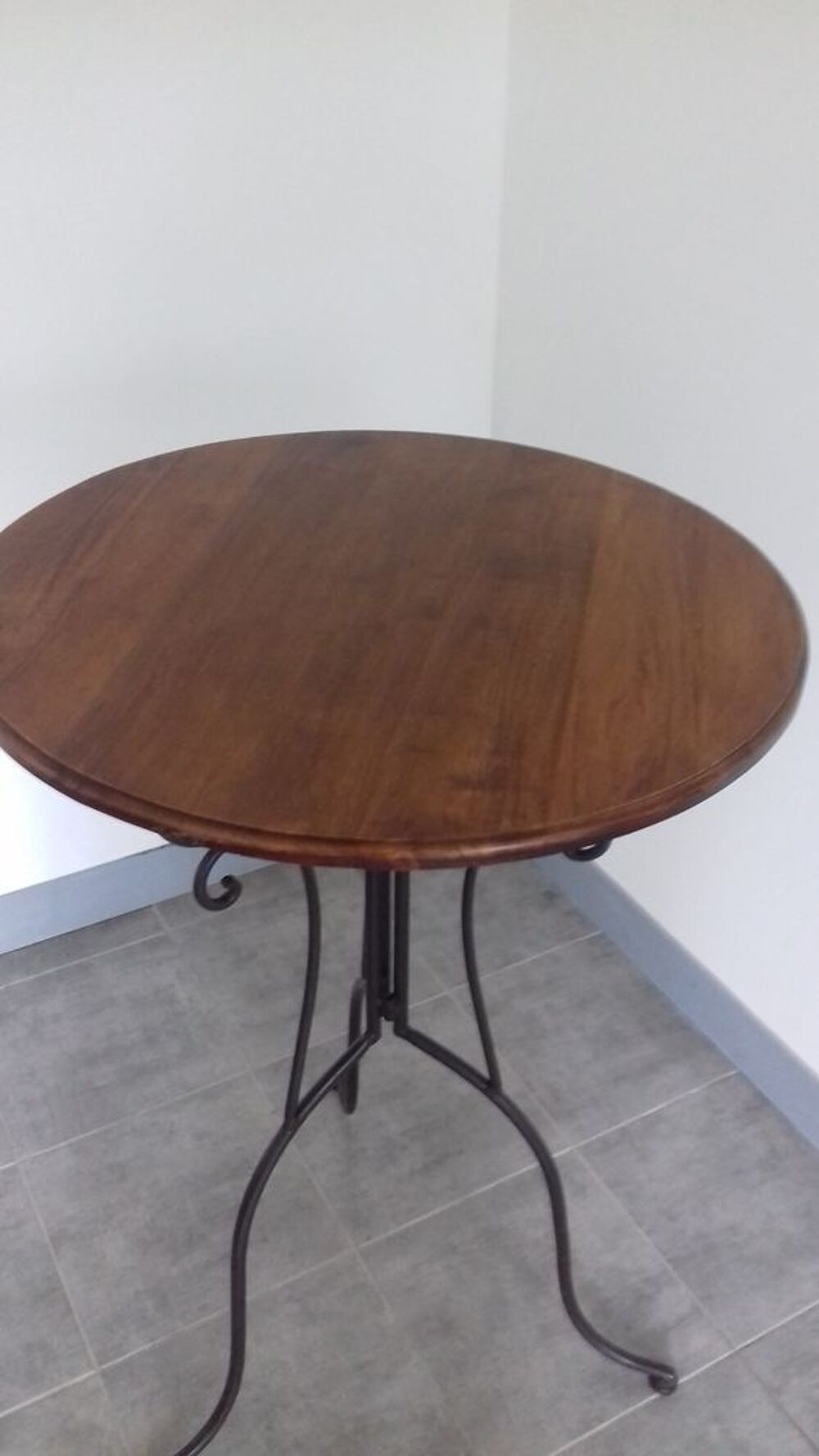 table de bistrot Meubles
