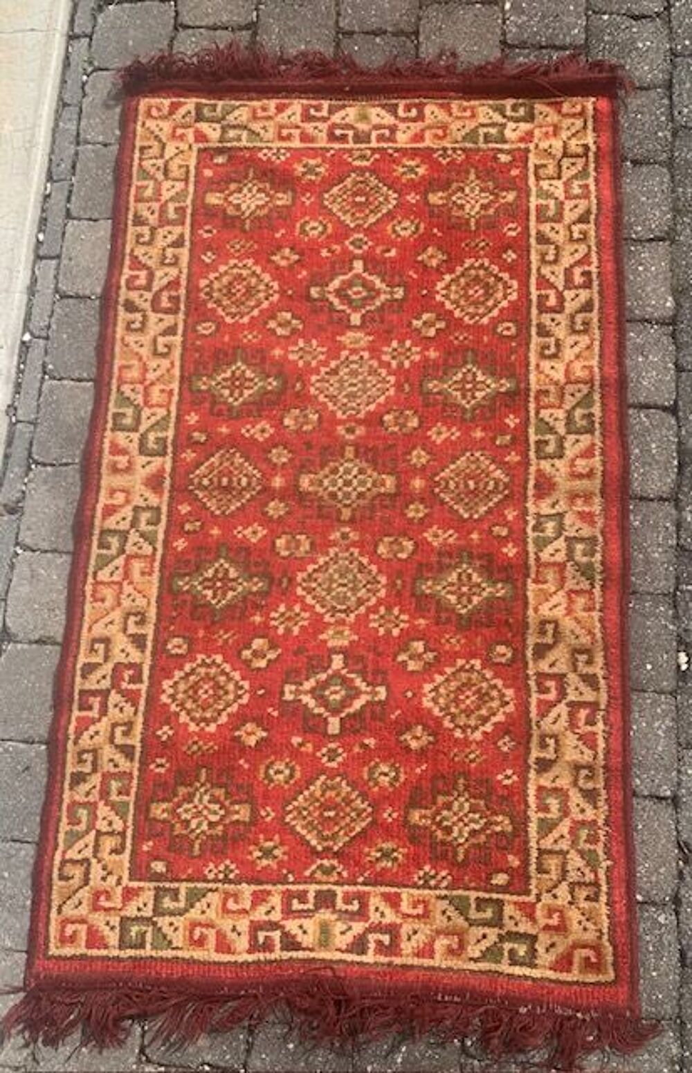 Lot 2 tapis motifs orientaux descente de lit Décoration