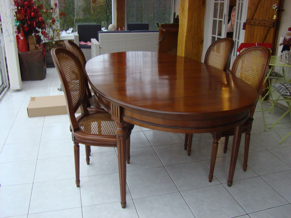 TABLE ET CHAISES LOUIS XVI Meubles