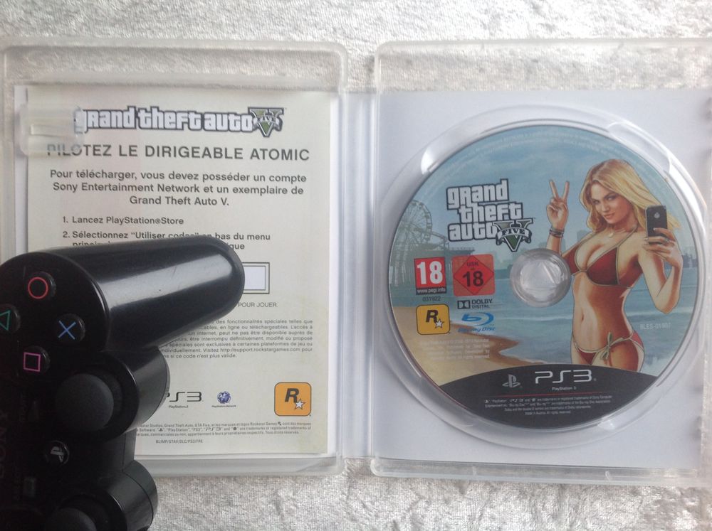 GRAND THEFT AUTO V PS3 Envoi Possible
Consoles et jeux vidos
