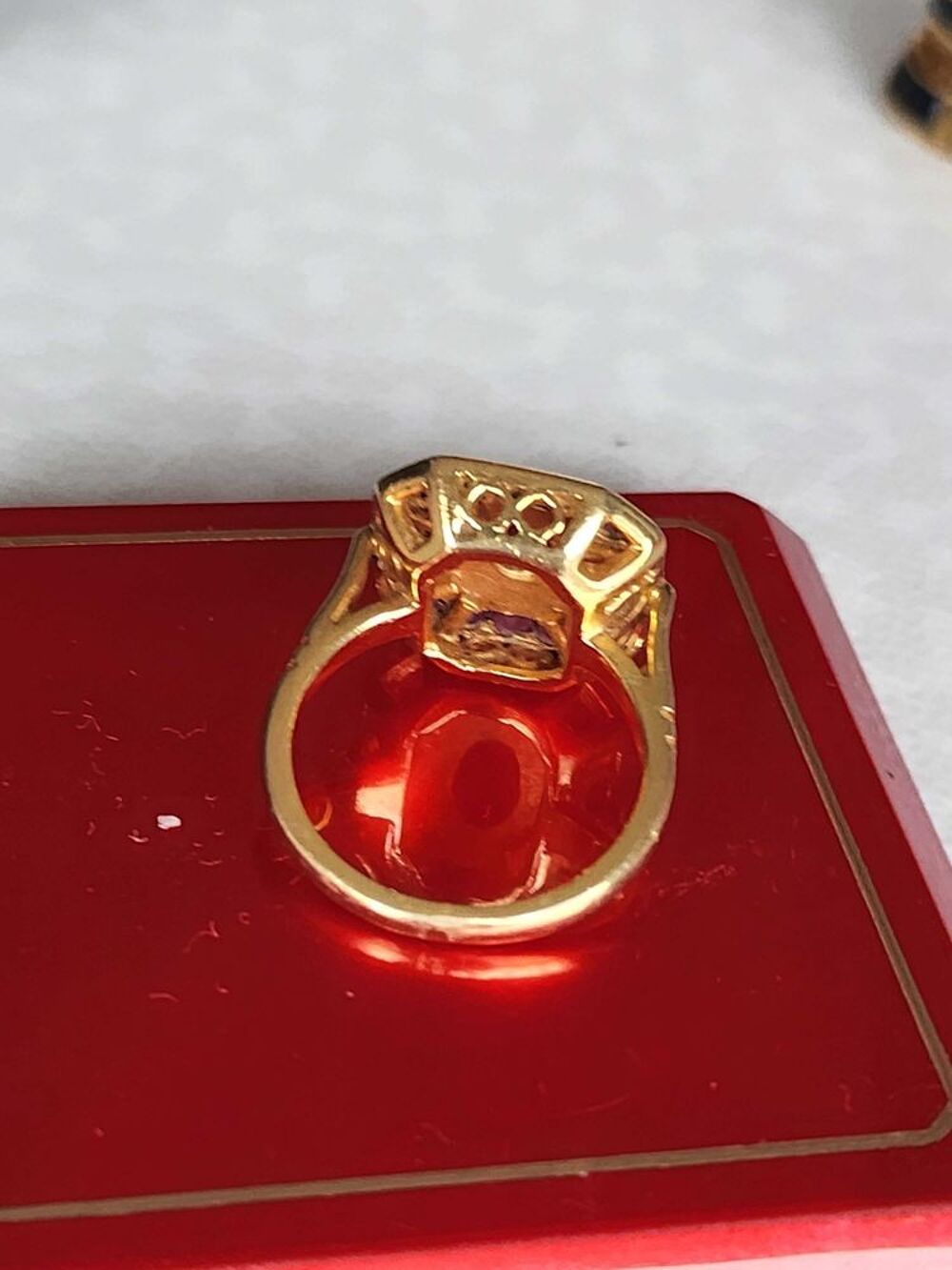 baque ruby Bijoux et montres