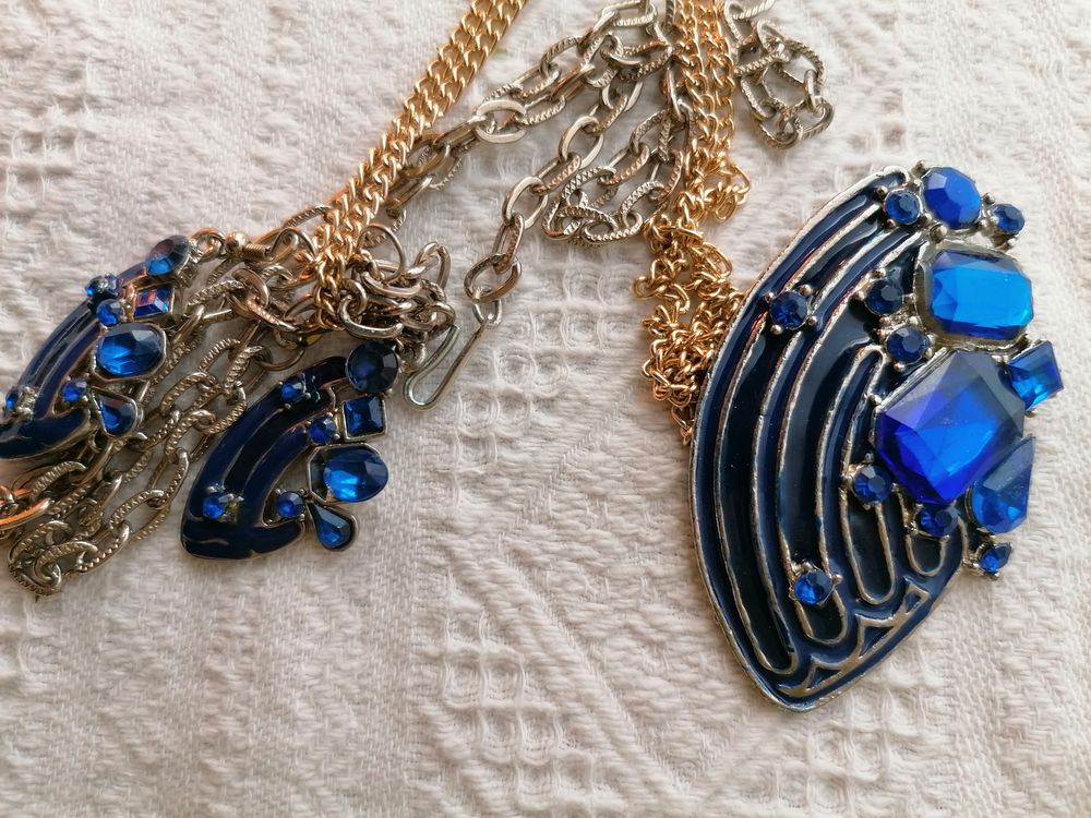 Parure collier et boucles Bijoux et montres