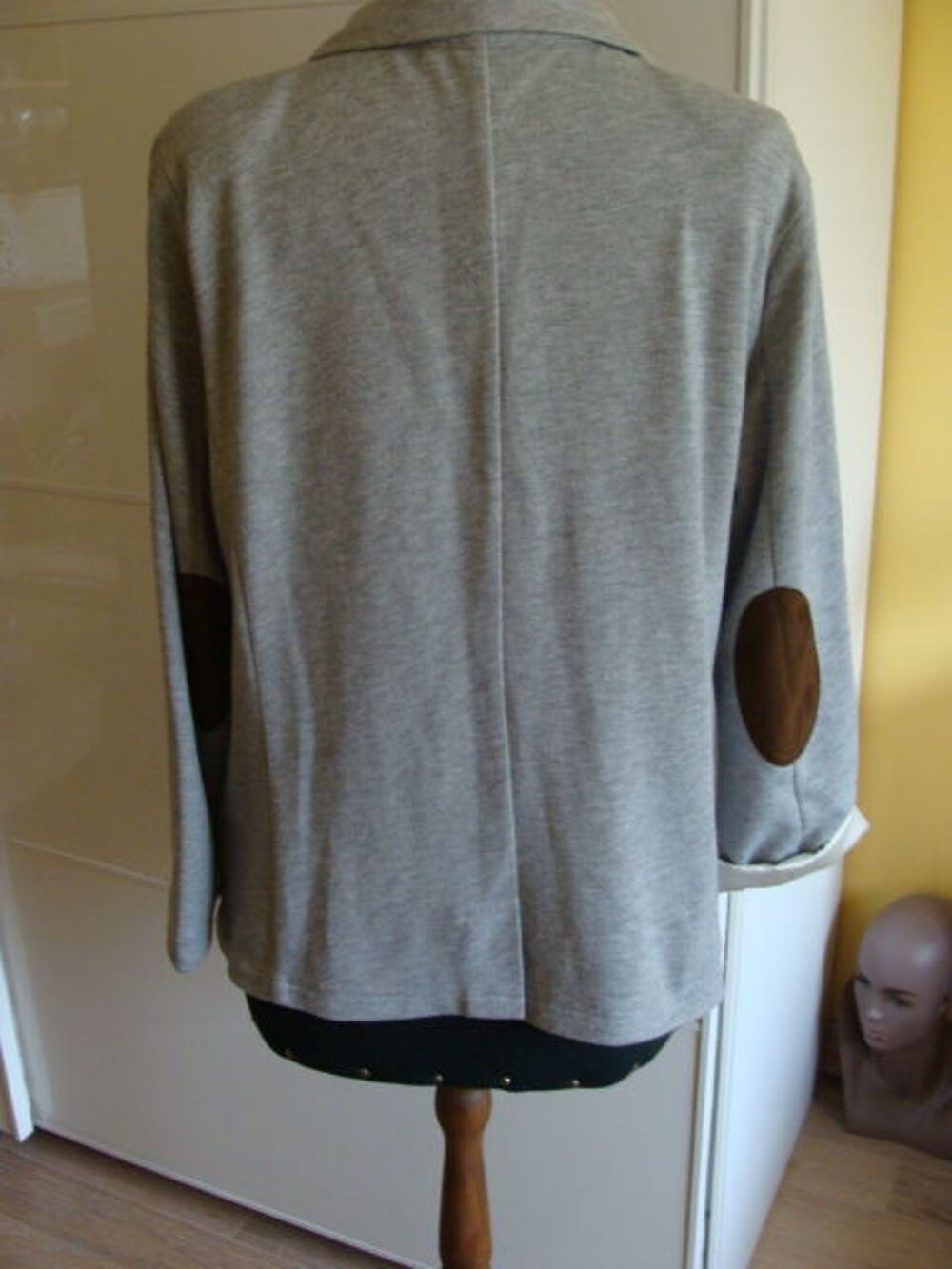 Veste femme grise 46/48 Vêtements