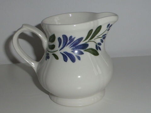 Pot � lait cr�me Churchill Salzbourg 6 Rueil-Malmaison (92)