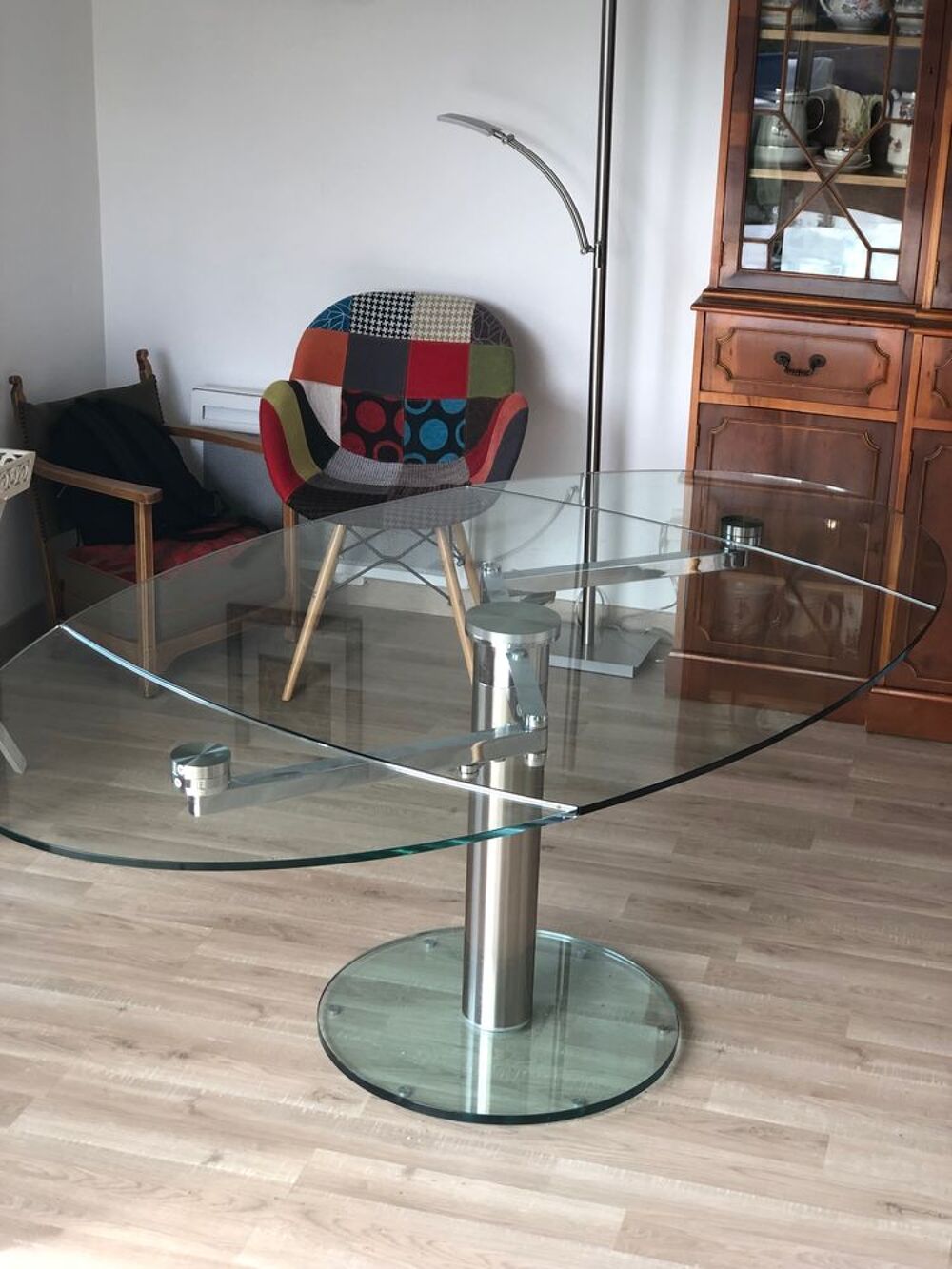 Table design EXTAND en verre avec 2 allonges Meubles