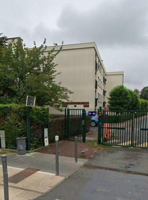   Dernier �tage lumineux  3 pi�ces 73 m� avec parking et cave  Appartement - 3 pi�ce(s) - 73 m�