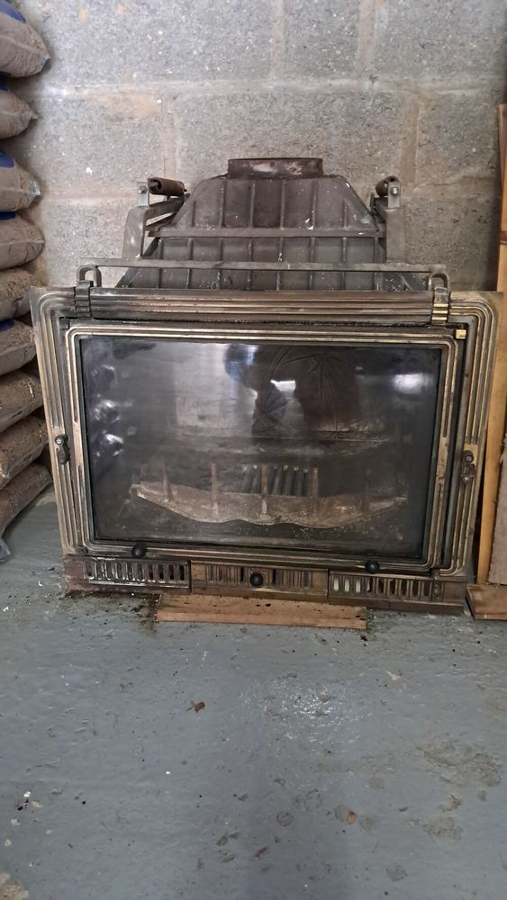 foyer en fonte pour b&ucirc;ches bois de 50 cm
D�coration