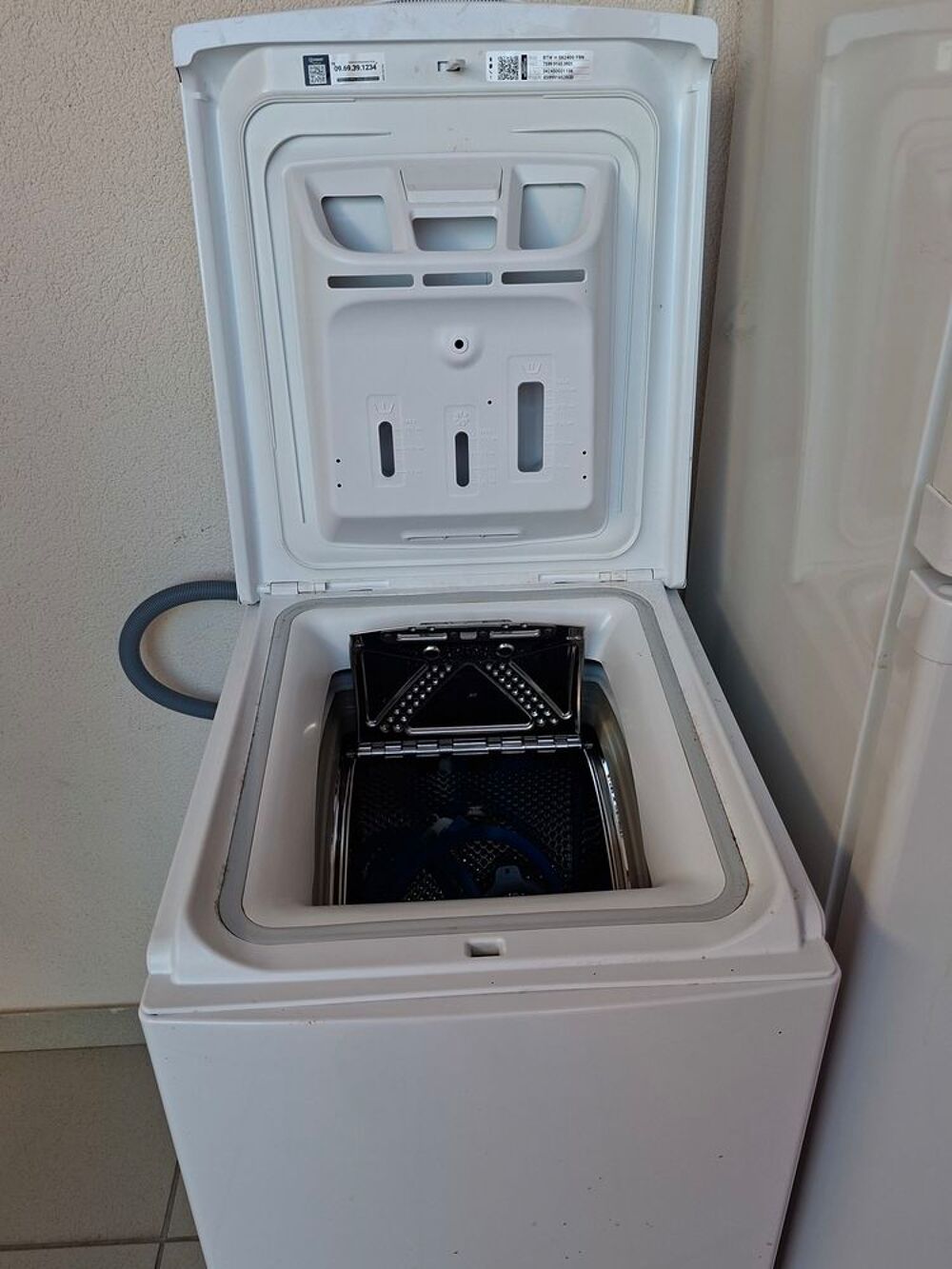 Lave-linge Indesit &agrave; chargement sup&eacute;rieur
- Marque : Indesit Electroménager