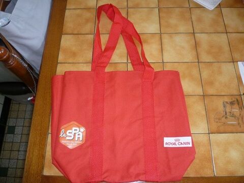 Sac shopping Royal canin marques pub chien cuisine 4 F�ves (57)