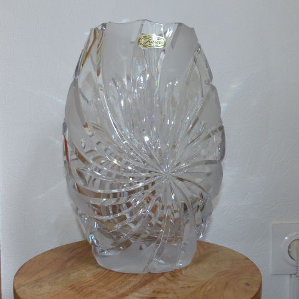 Vase en cristal (ann&eacute;e 2000) Décoration
