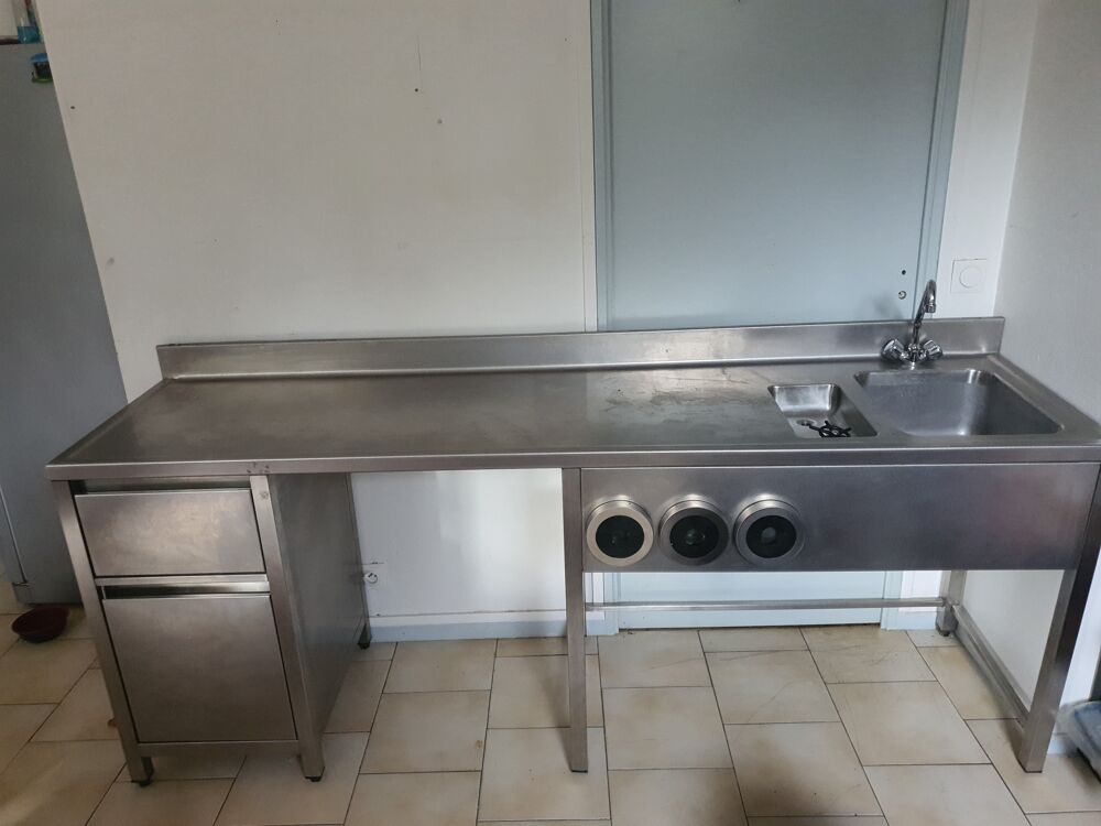 Equipement pour ,Restaurant ,Bar ,Caf&eacute;
TABLE MURALE COMPTOIR Meubles