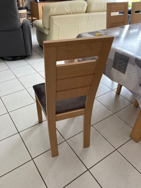 chaises de salle a manger 300 Maillezais (85)