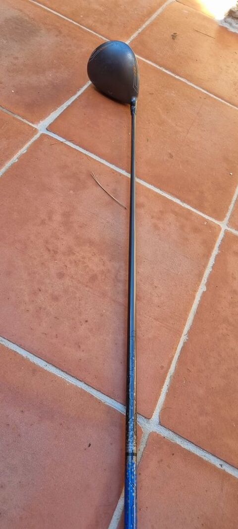 6 clubs de golf 400 Camps-la-Source (83)